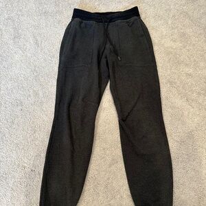 Lululemon At Ease Jogger - Size: X-Small